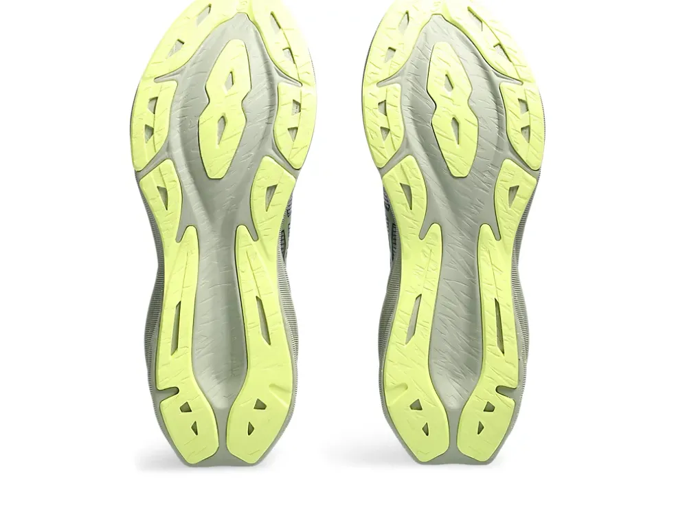 Clearance ASICS NOVABLAST 3 LE Black/Glow Yellow